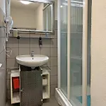 Comodo Pied-a-terre Ad Διαμέρισμα *